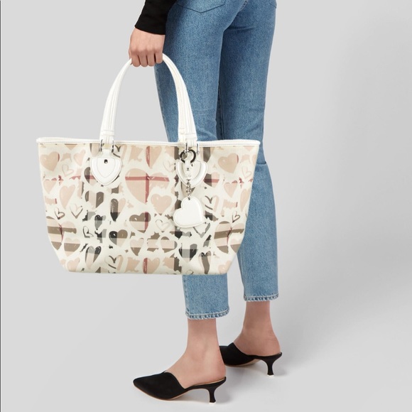 Authentic Burberry Hearts House Check Gracie Tote Bag Purse Handbag Professional - Picture 2 of 14